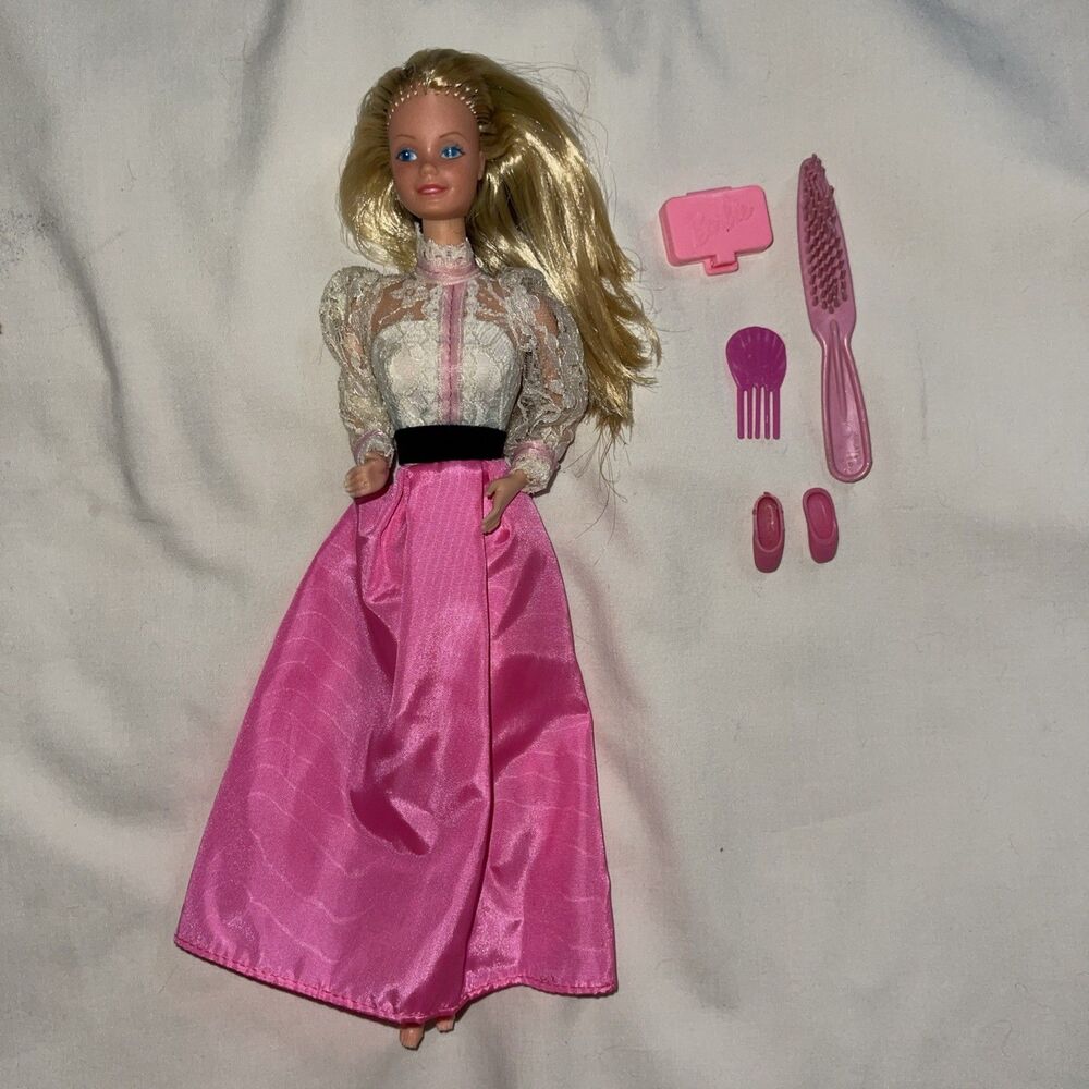 1982 Angel Face Barbie Doll #5640 Accessories Dress Lot